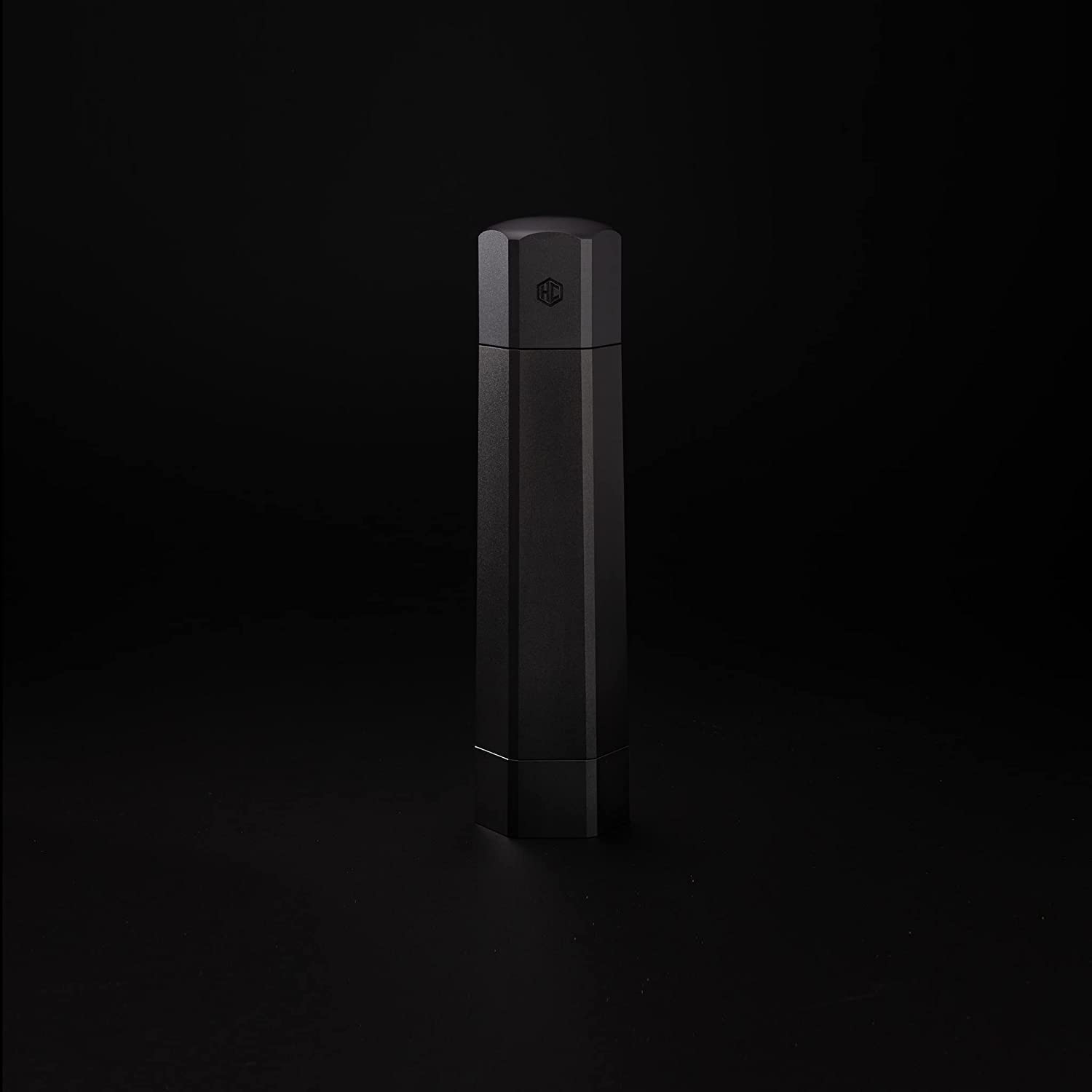 HexClad HexMill side profile highlighting hexagonal milled aluminum body and stability