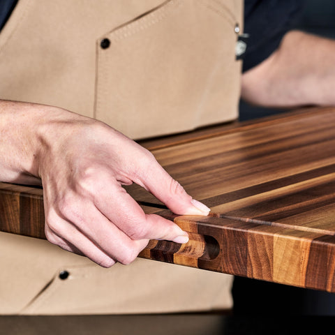 HexClad close-up of walnut finish highlighting tight grain and odor resistance benefit