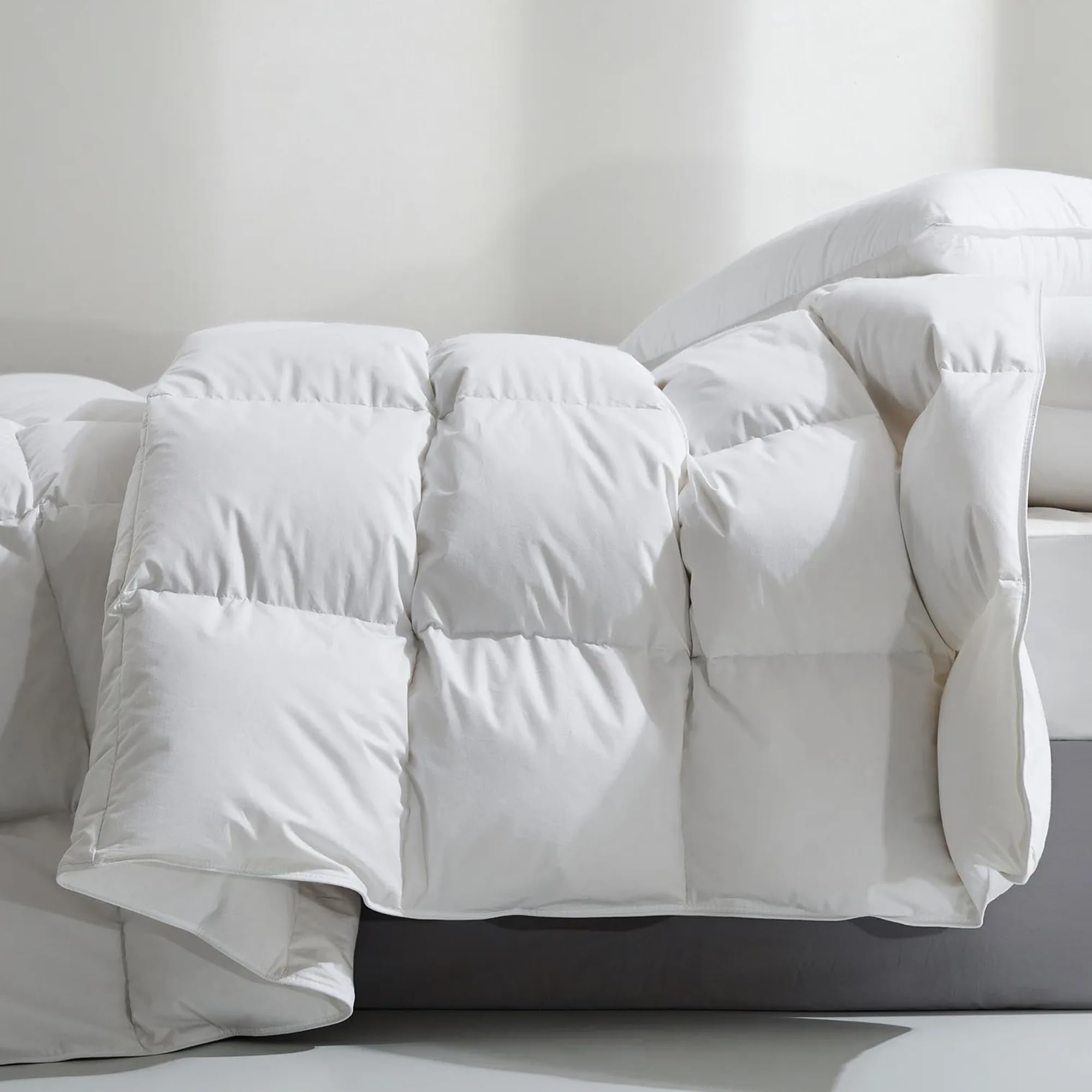 HEYCUZI front view of king comforter showing neat packaging and plush look