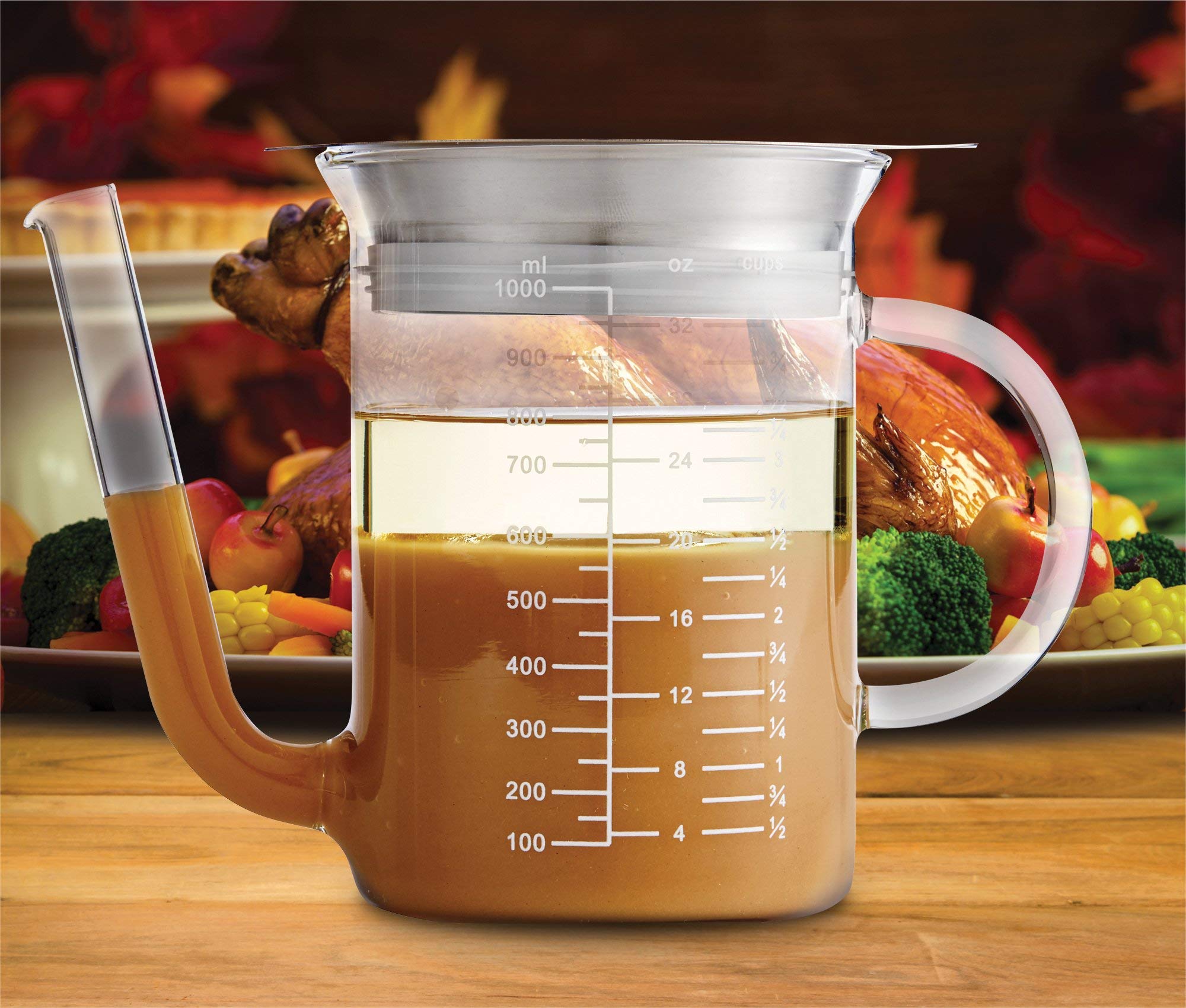 HIC Kitchen pouring drippings from low spout leaving fat behind for healthier flavorful gravy