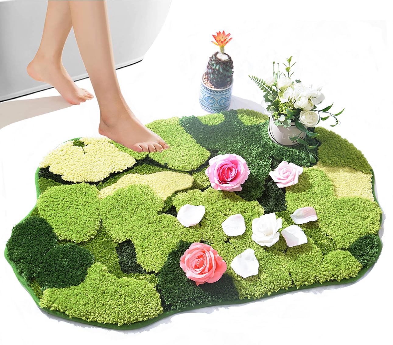 Hifuwan front view of green moss rug showing cottagecore design and cozy appeal