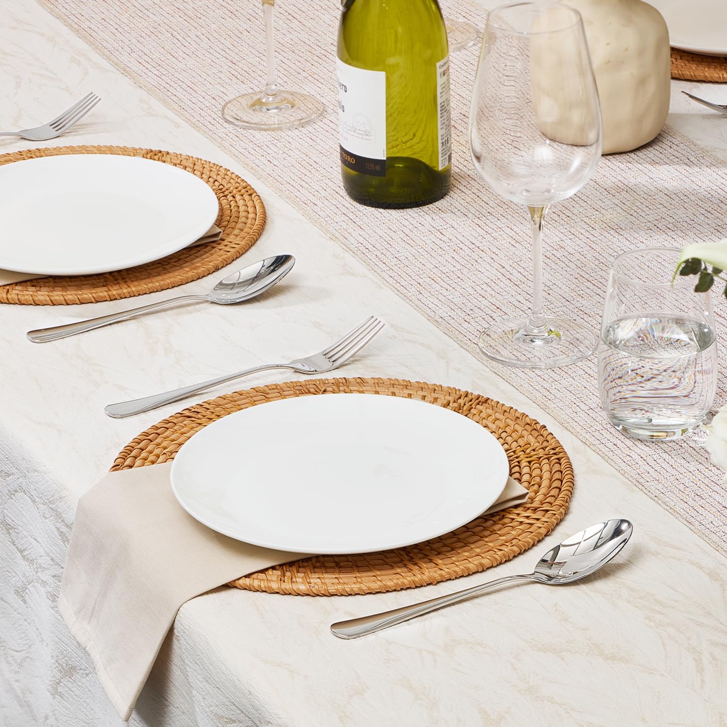 HIKAA place setting on table illustrating elegant look for entertaining benefit