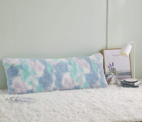 Hobed Life close-up of plush faux-fur texture highlighting soft, skin-friendly surface