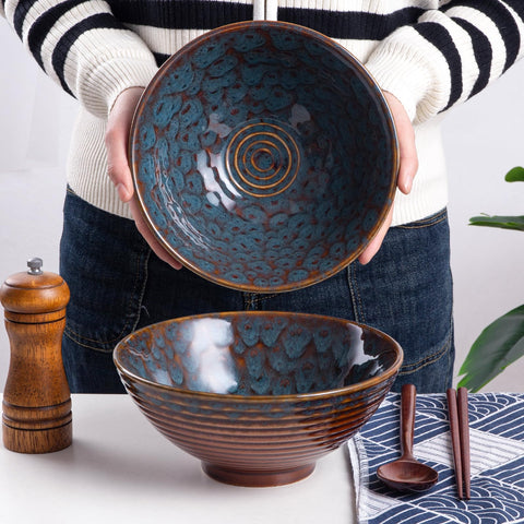 HOKELER table setting with bowls and chopsticks illustrating attractive dining presentation