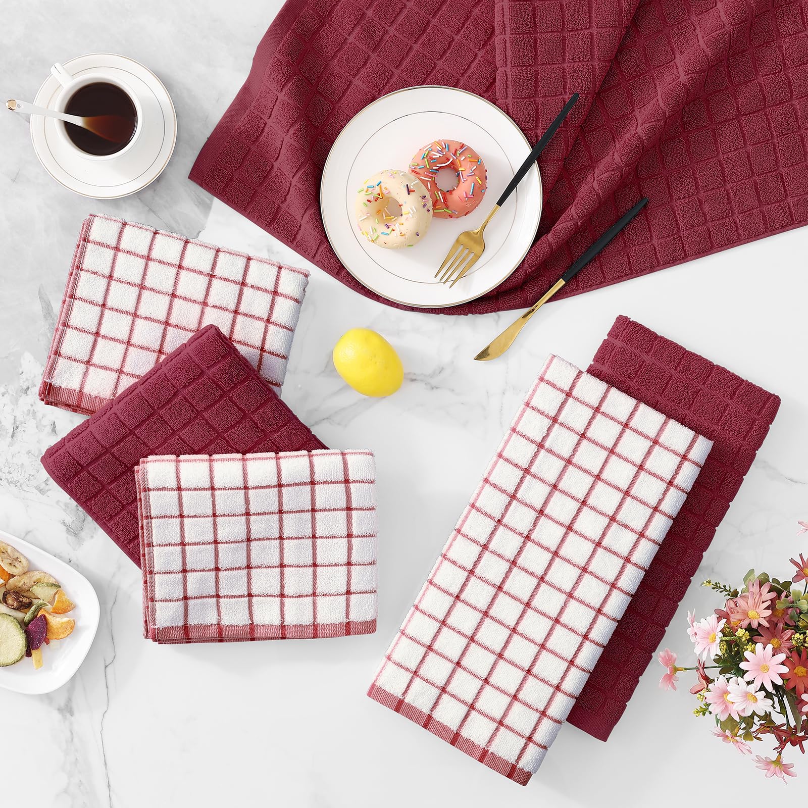 Homaxy towels in family kitchen scene conveying durable everyday use