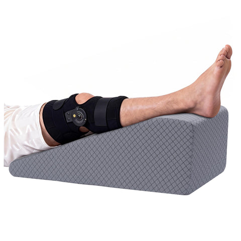 HOMBYS wedge front view showing stable elevation and comfort