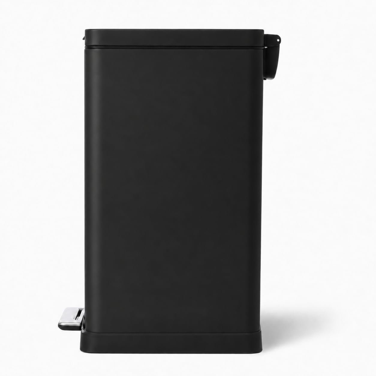 Home Zone Living step pedal action for hands-free hygienic disposal