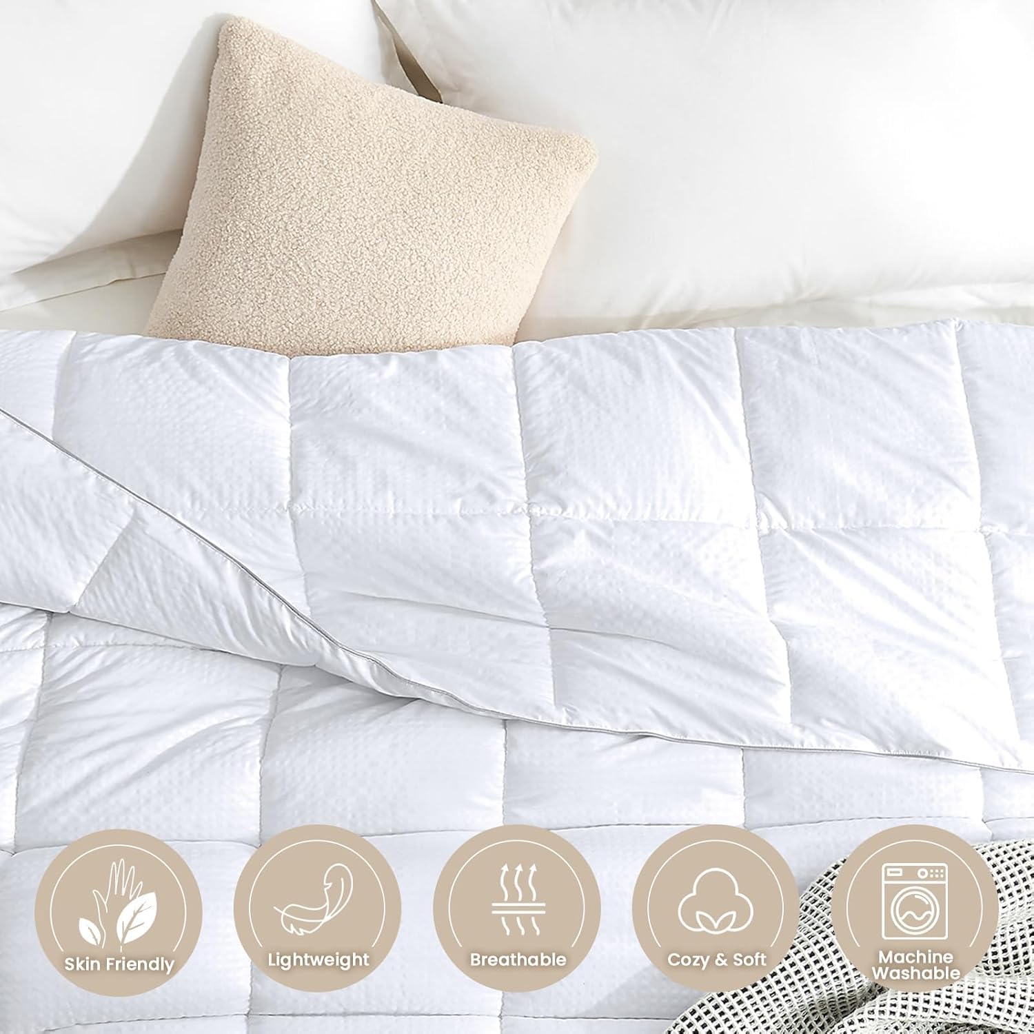 Homelike Moment close-up of corner tabs securing comforter to duvet cover for stability