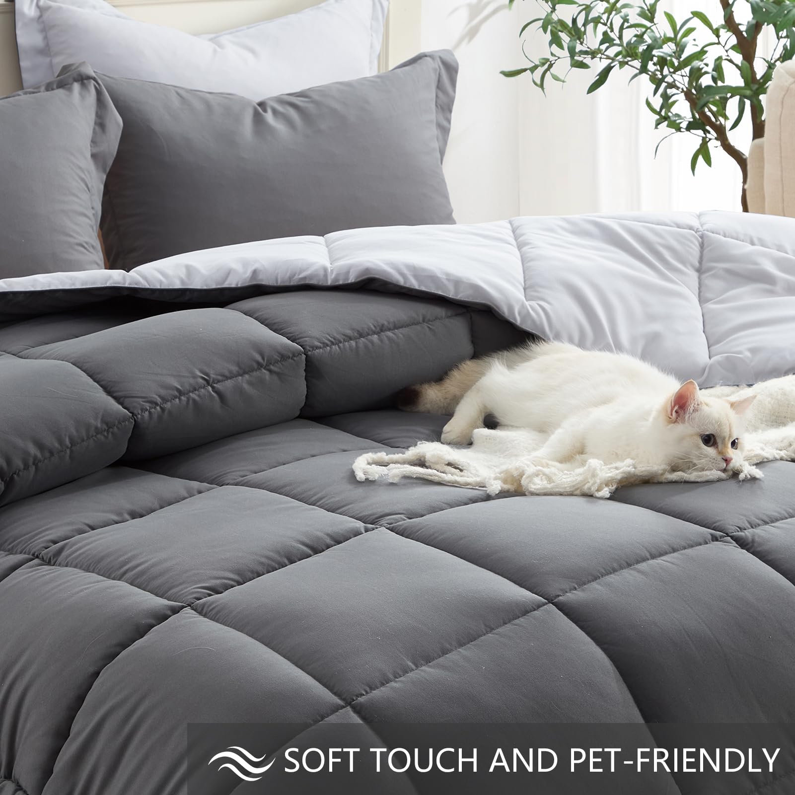 Homelike Moment comforter stitching detail illustrating even fill and anti-clump benefits