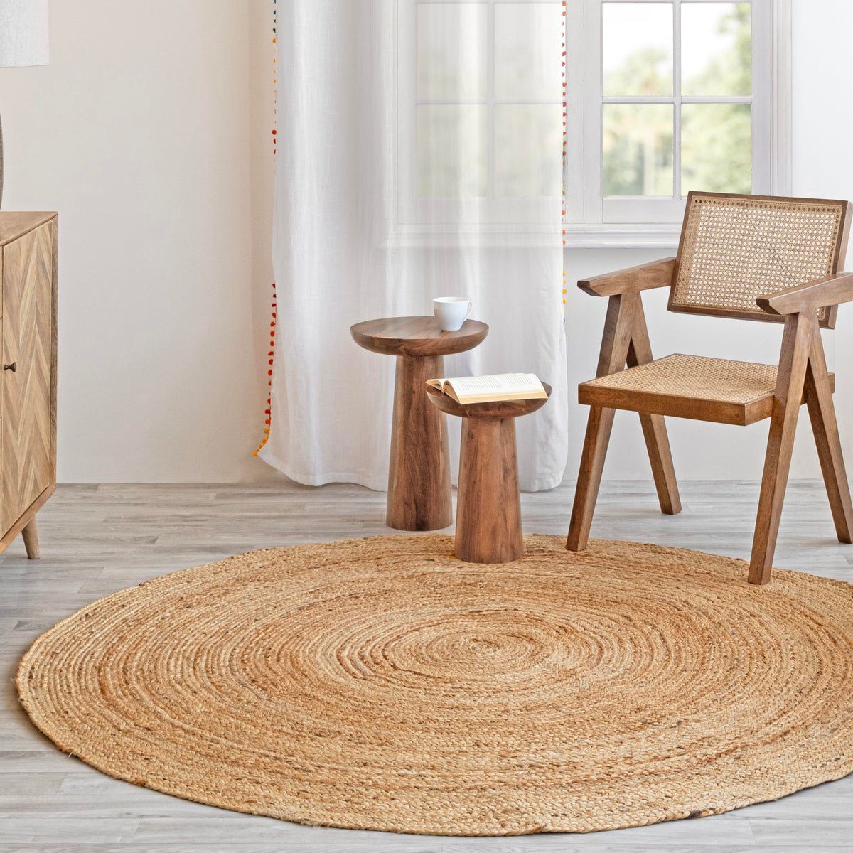 HOMEMONDE front view of round jute rug adds warm texture