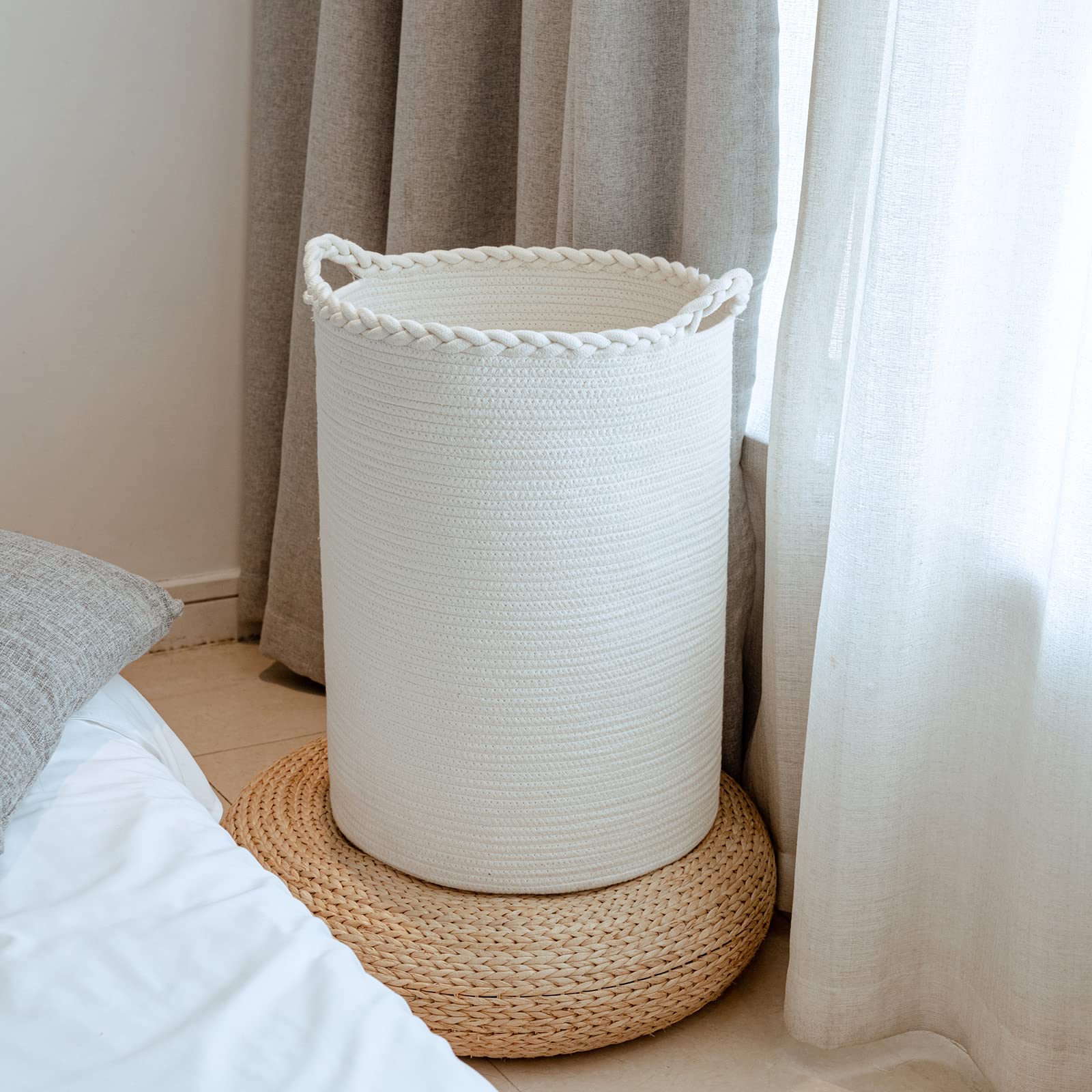 Homlikelan lifestyle bedroom display showing decorative storage benefit