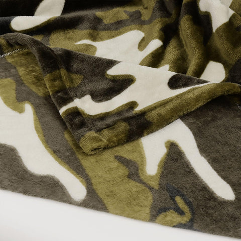 HommomH blanket neatly folded showing portability and easy storage benefit