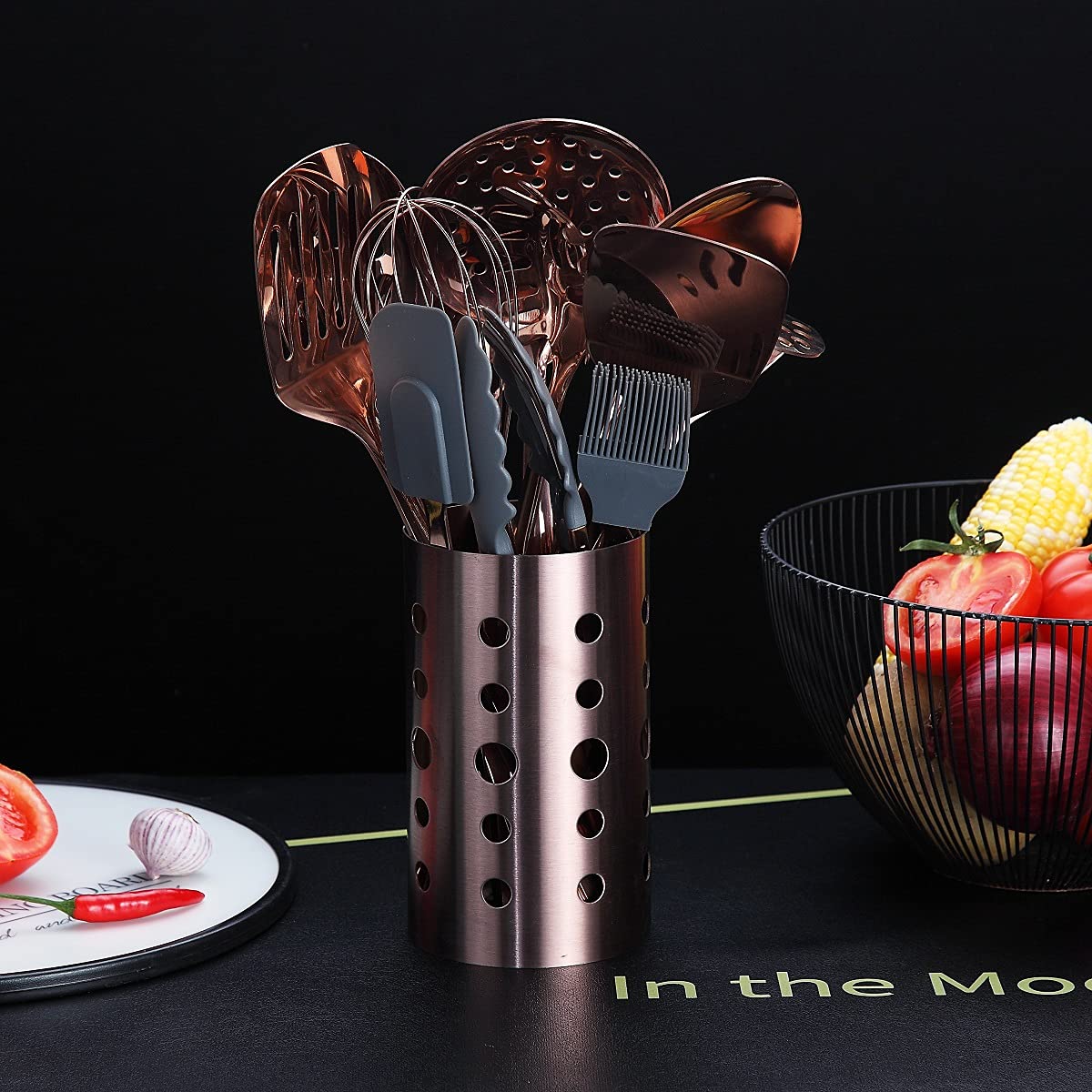 HOMQUEN close-up of rose-gold titanium plating highlighting durable, attractive finish