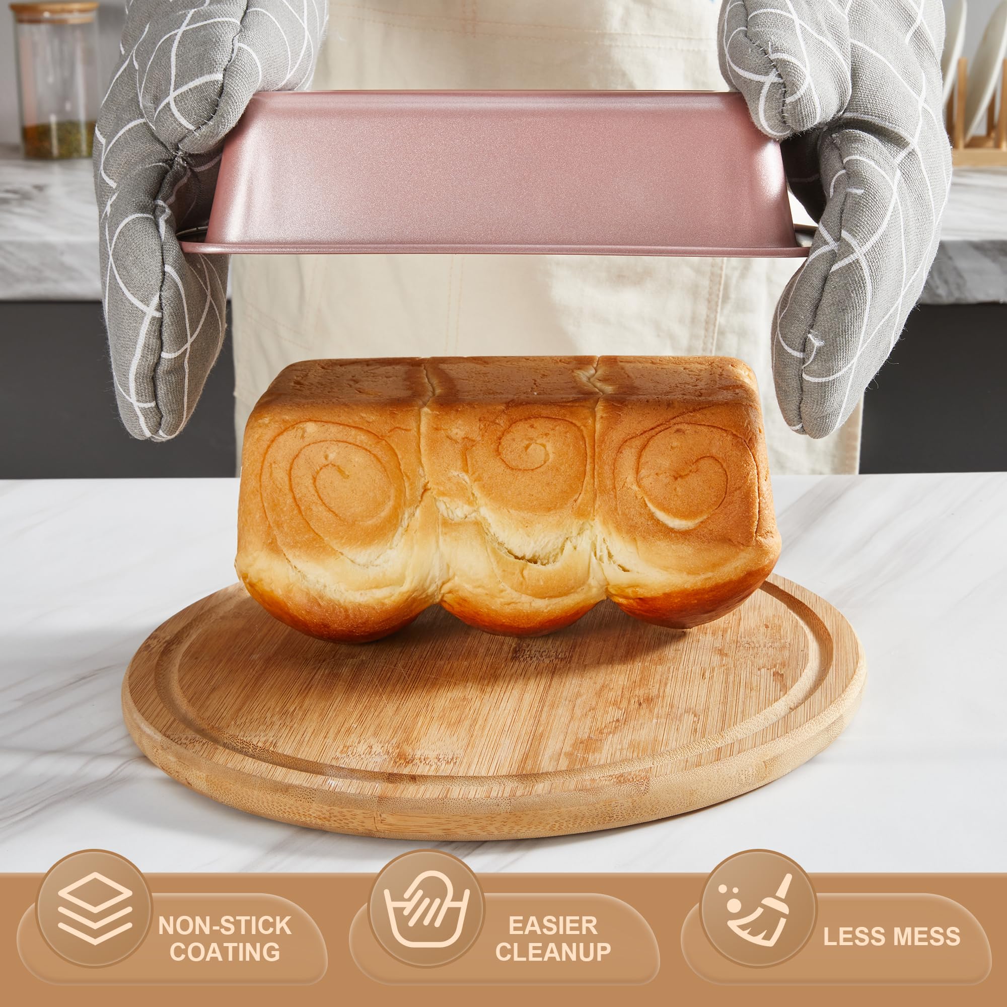 HONGBAKE half-sheet pan paired with cooling rack showing even baking and cooling benefit