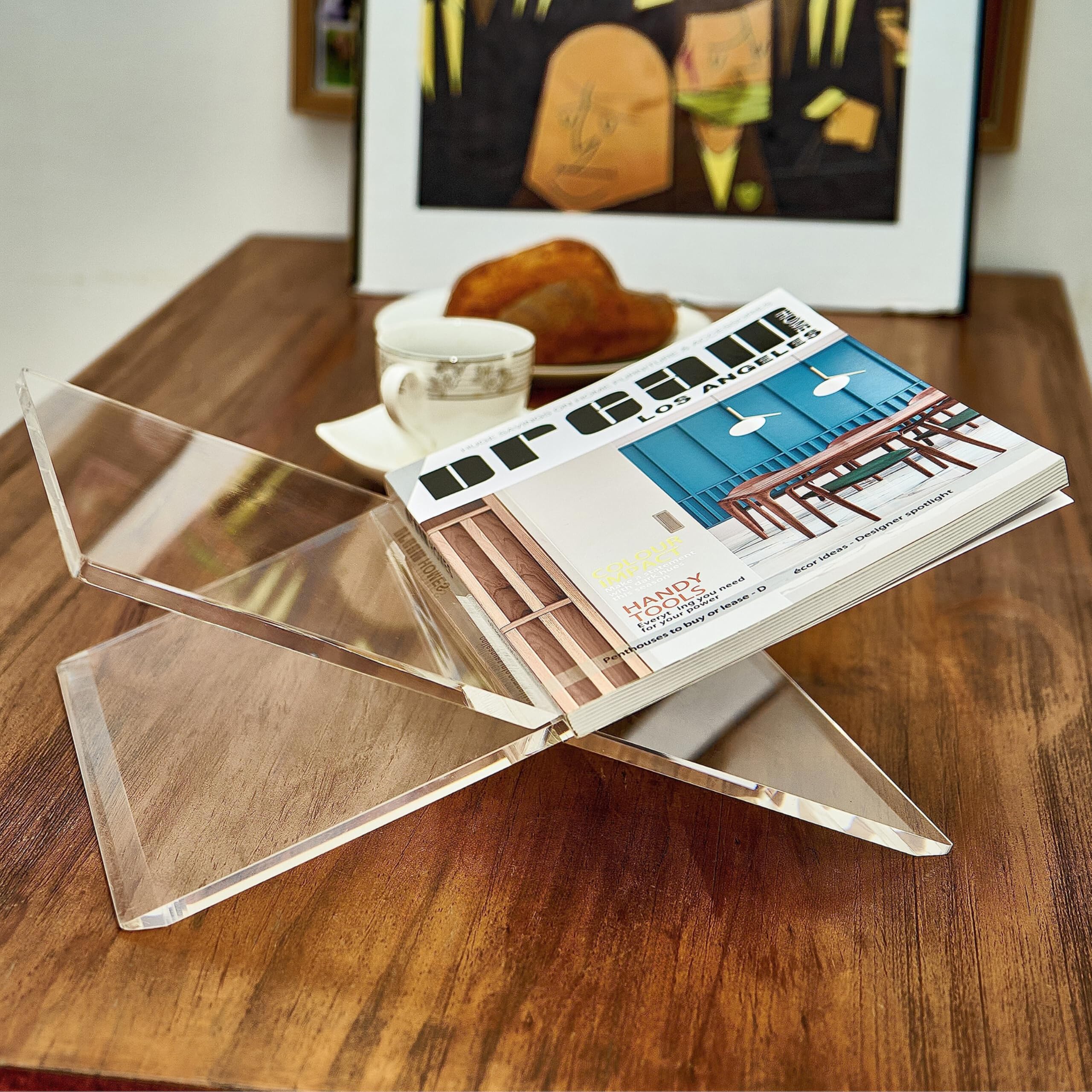 Honygebia with magazine in lobby creating neat promotional display benefit