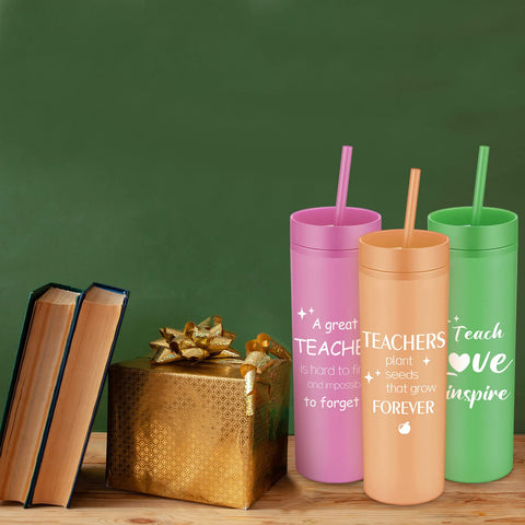 Hoolerry hand holding a skinny tumbler to show 16oz scale and comfortable grip