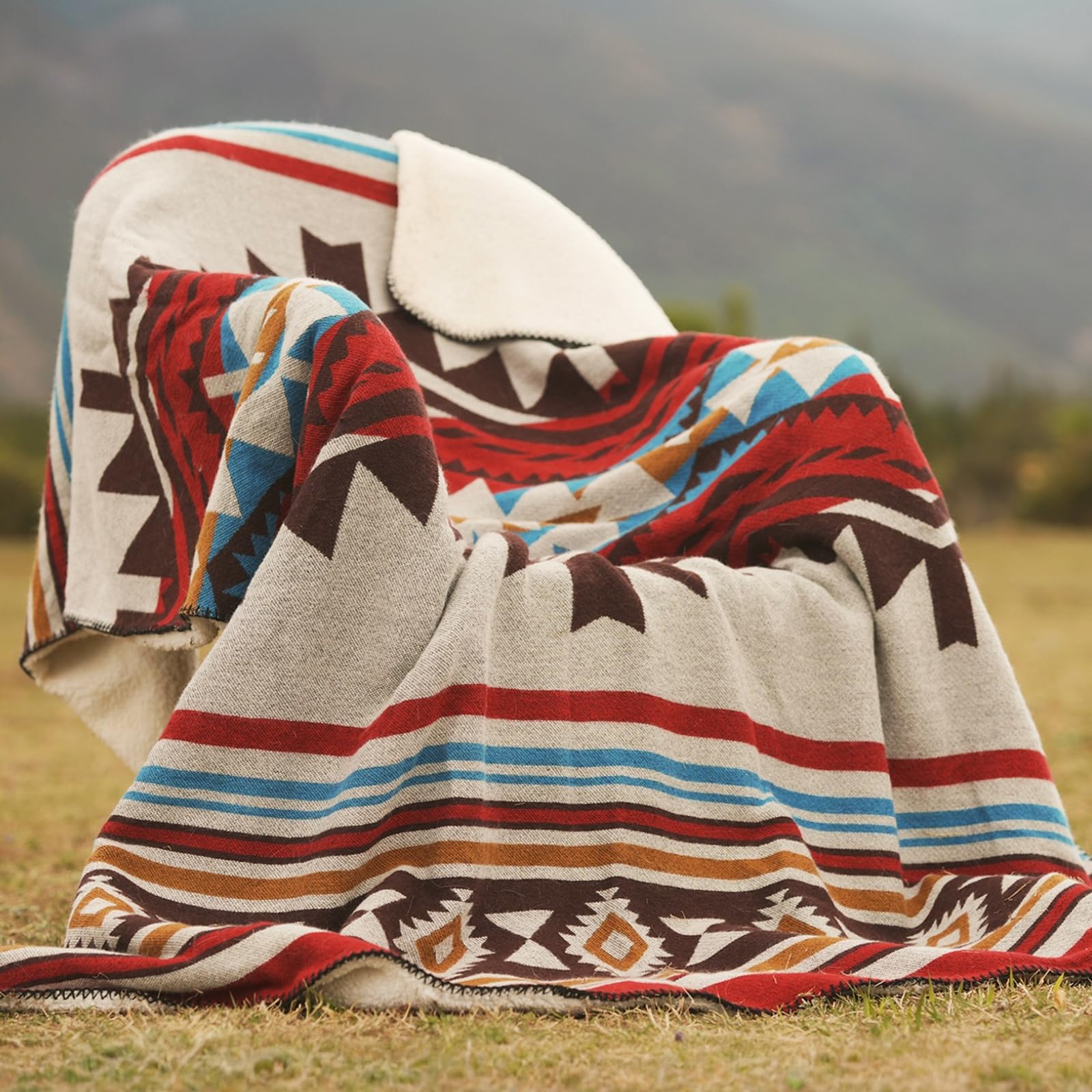 HORIMOTE HOME Aztec front view showing vivid pattern and color benefits