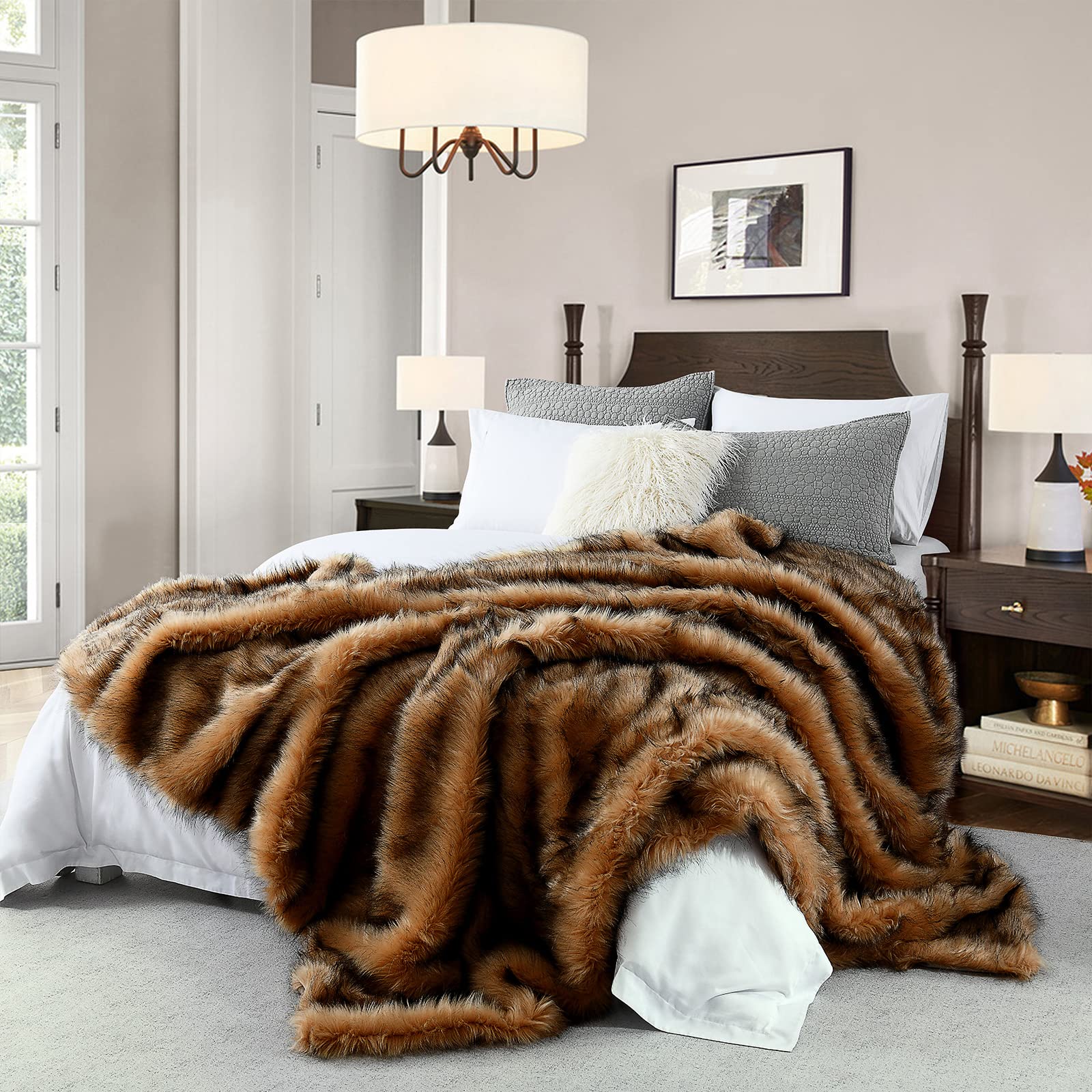 HORIMOTE HOME full spread blanket on floor showing oversized coverage and warmth