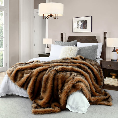 HORIMOTE HOME full spread blanket on floor showing oversized coverage and warmth