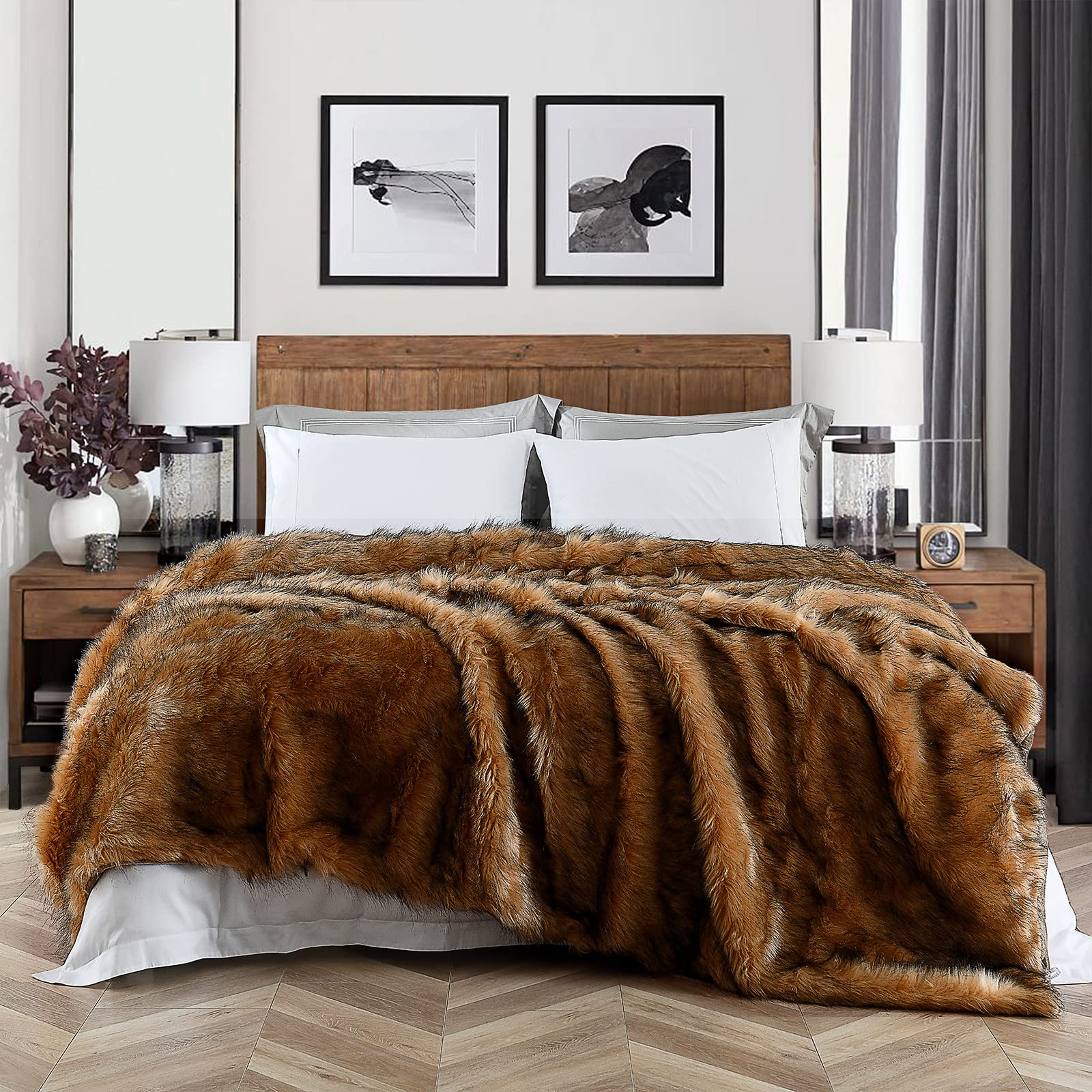 HORIMOTE HOME close-up of long faux fur pile showing plush texture and softness