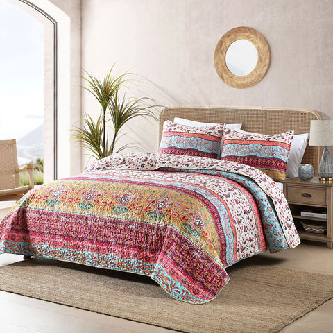 HORIMOTE HOME close-up of floral print and soft microfiber texture for comfort