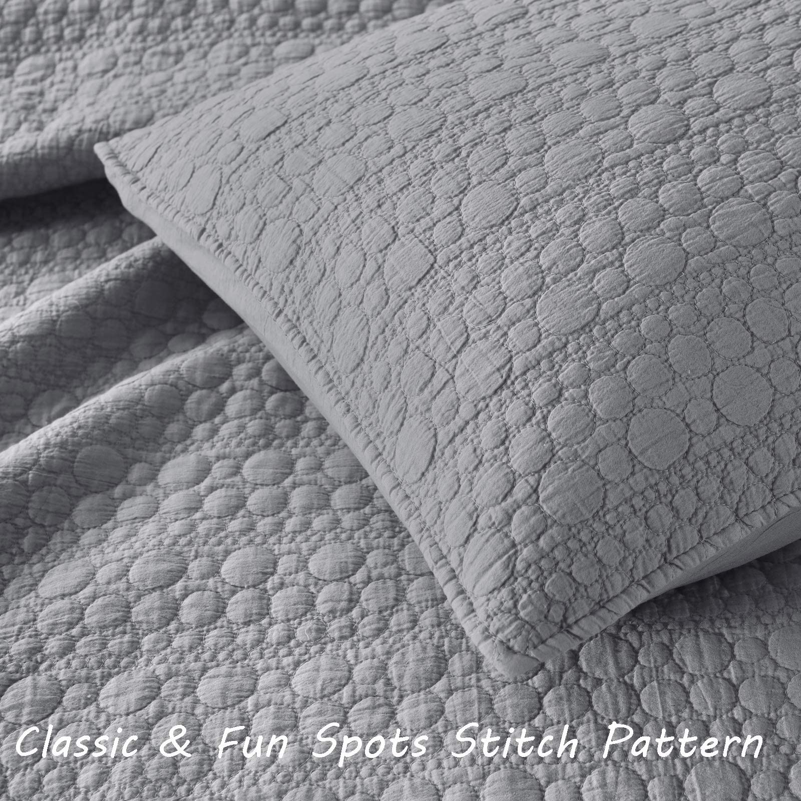 HORIMOTE HOME quilt edge and corner showing neat quilting and durable hem