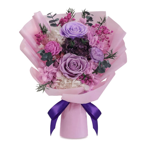 HOTKBO front gift box showing four preserved roses and satin ribbon benefit: ready-to-gift presentation