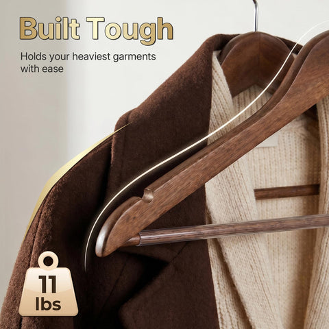 HOUSE DAY swivel hook detail demonstrating 360-degree rotation for easy access
