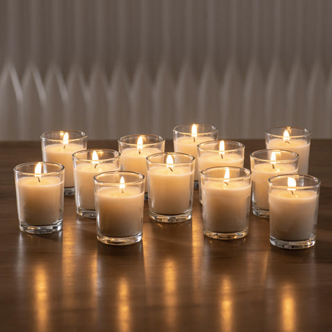Housecret single votive close-up showing smooth warm white wax benefit
