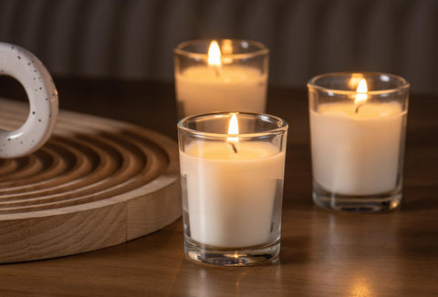 Housecret wick detail highlighting 100% cotton core for cleaner burn