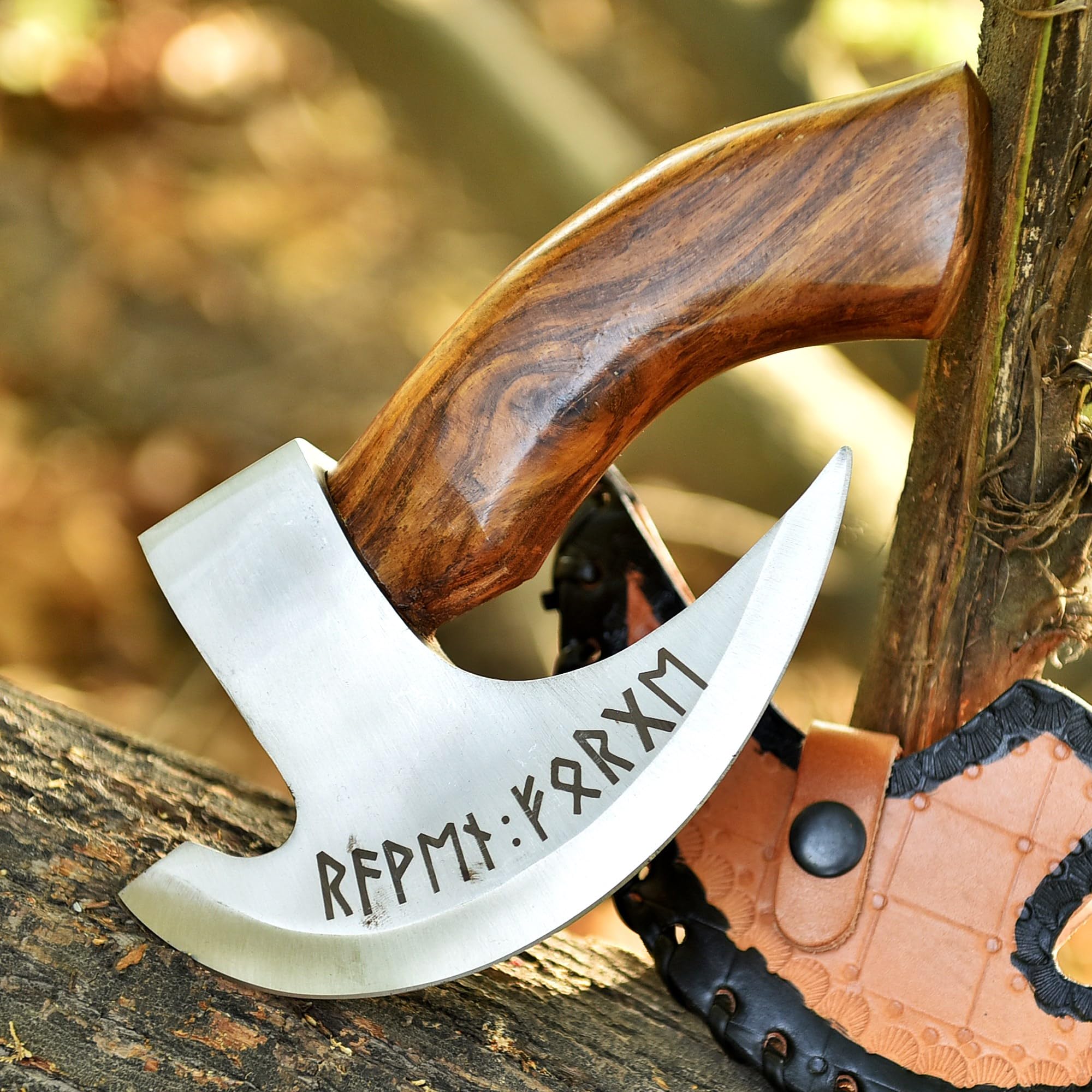 HUNTING HUNTS rosewood handle close-up showing grain and secure ergonomic grip