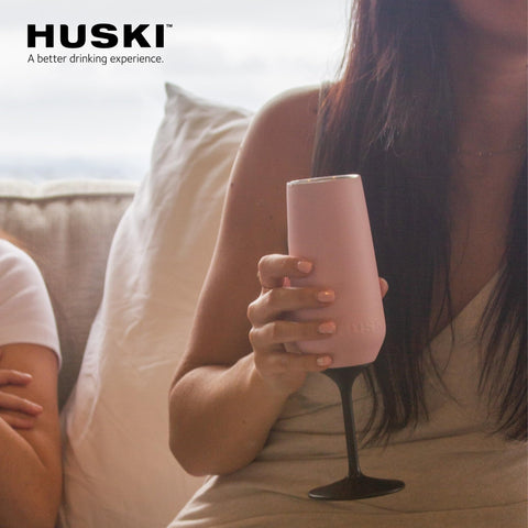 Huski stemmed flute on table setting providing elegant presentation