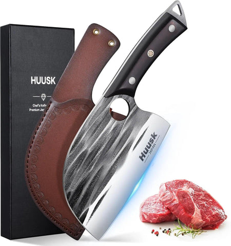 Huusk front view packaging shows knife and box, strong first impression