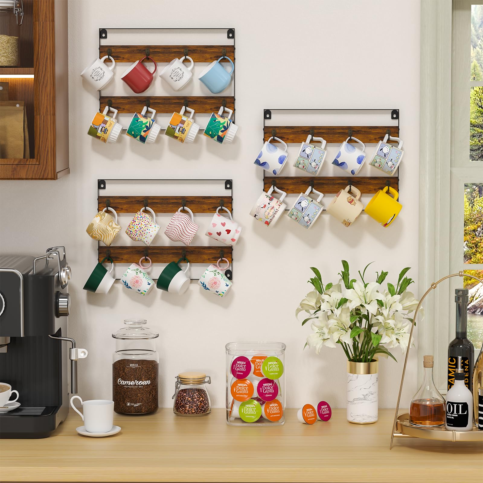 Huxitocan rack beside standard mugs, shows scale and capacity visually