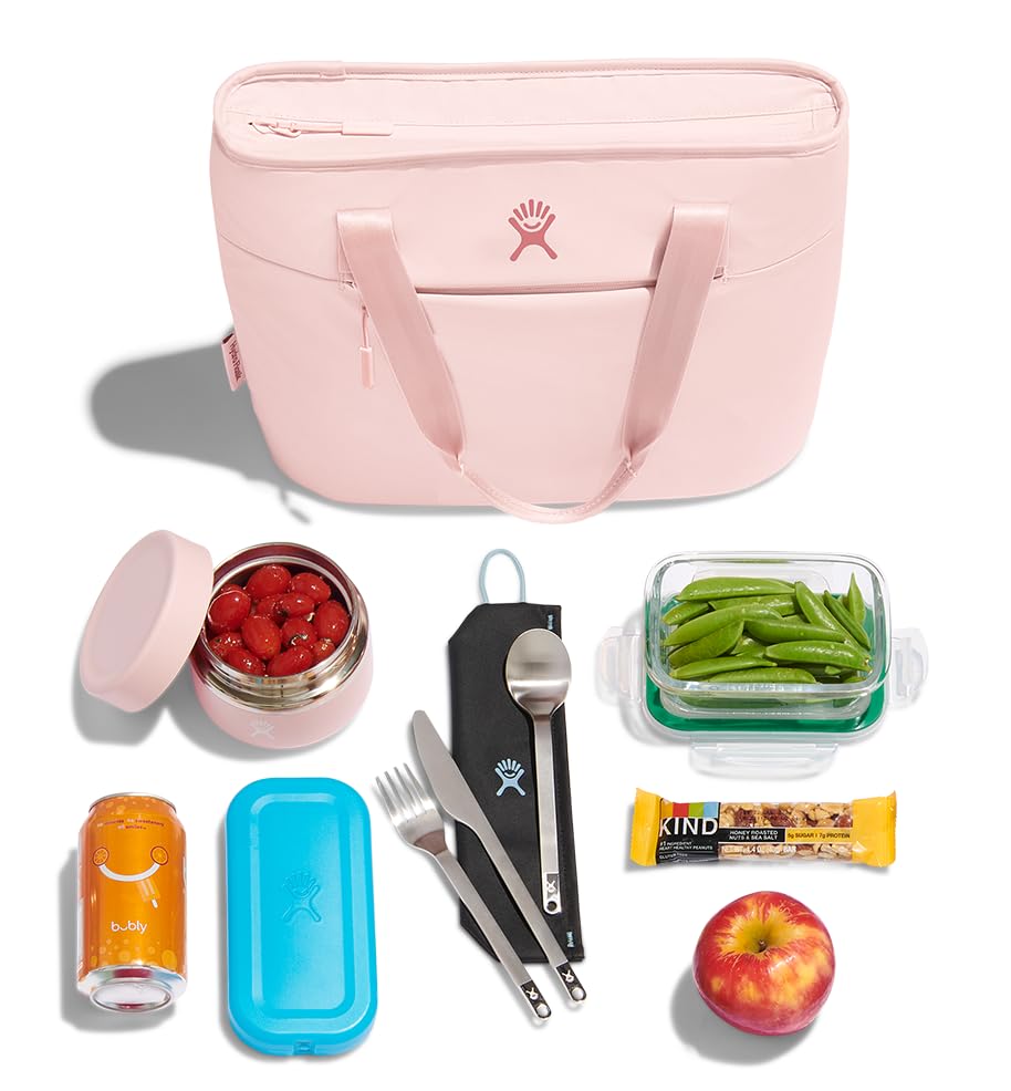 Hydro Flask tote beside a water bottle showing 8 L capacity and scale benefit