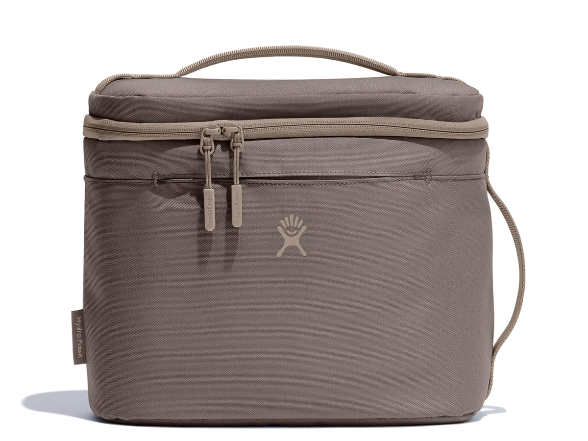 Hydro Flask front view showing Sandpiper color and organized storage benefit
