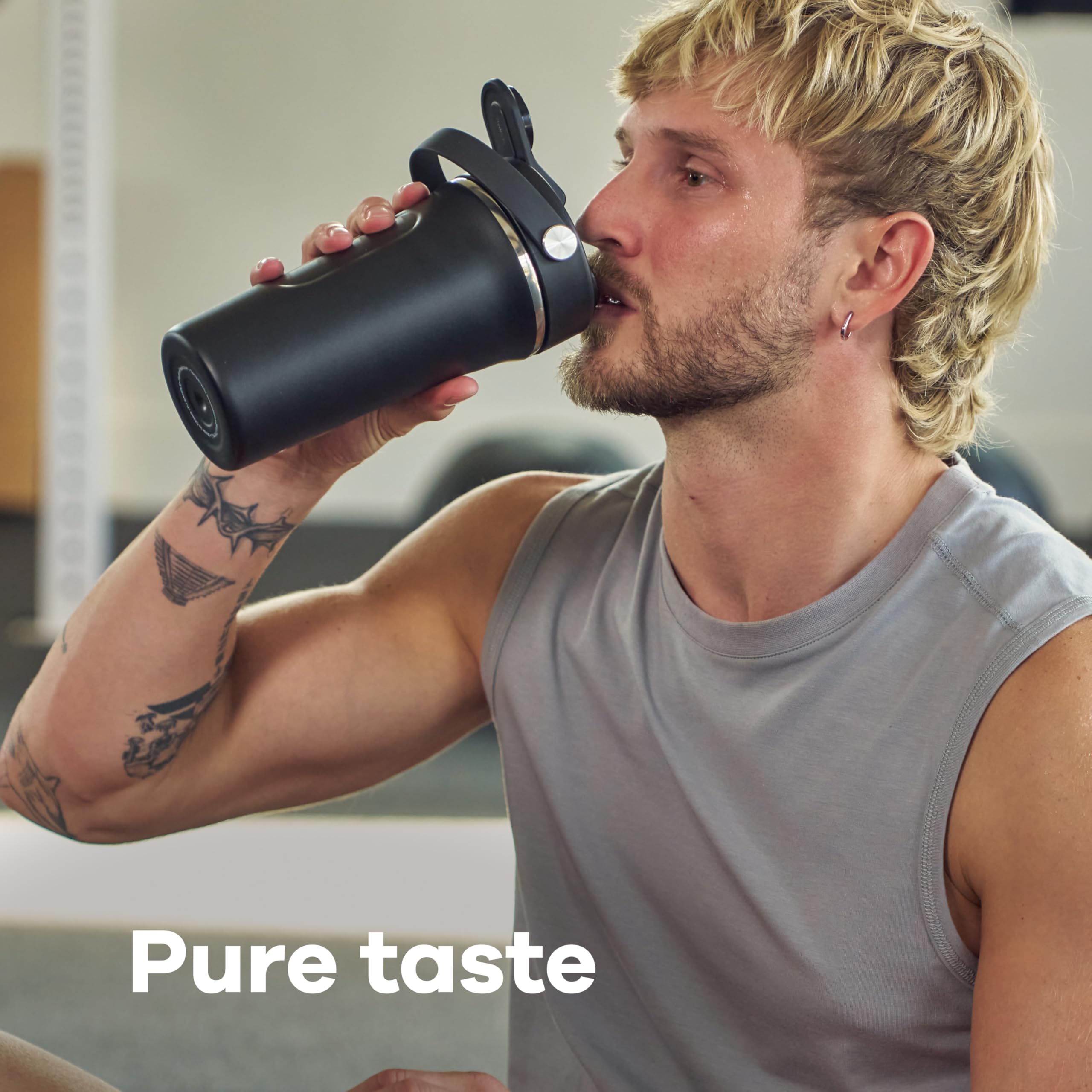 Hydro Flask on gym bench being used during workout for on-the-go cooling benefit