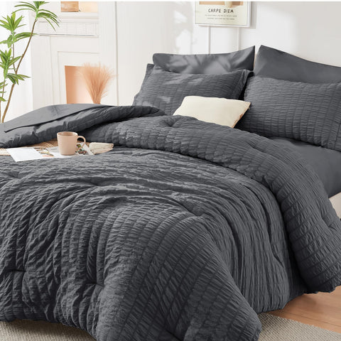 HYMOKEGE full size comforter front view showing neat dark grey finish and cozy appeal