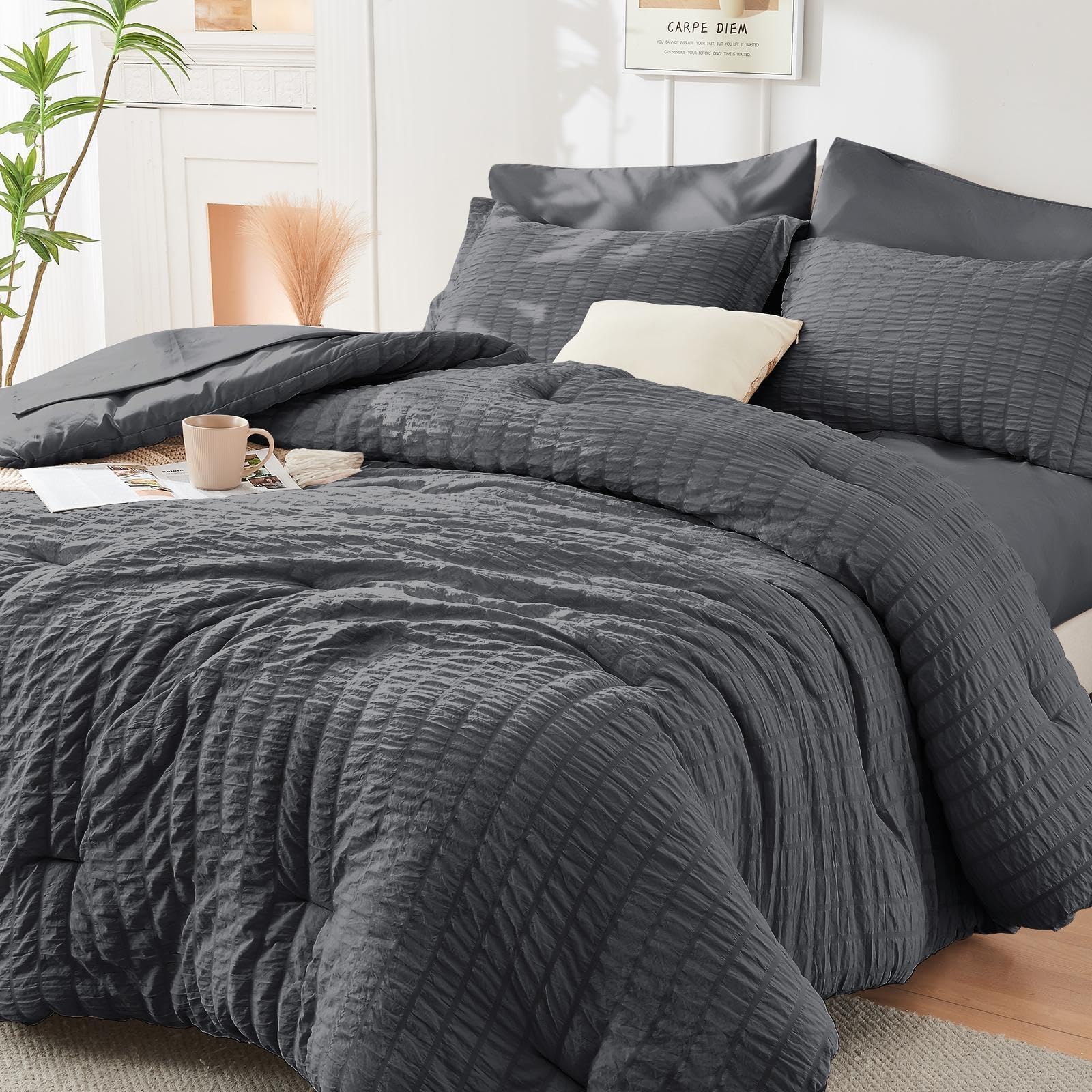 HYMOKEGE front view of Twin XL comforter set showing neat dark grey styling and cozy appeal