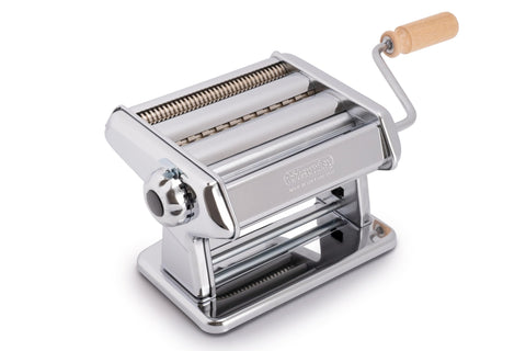 Imperia Titania front view showing sturdy steel body and compact footprint for reliable use