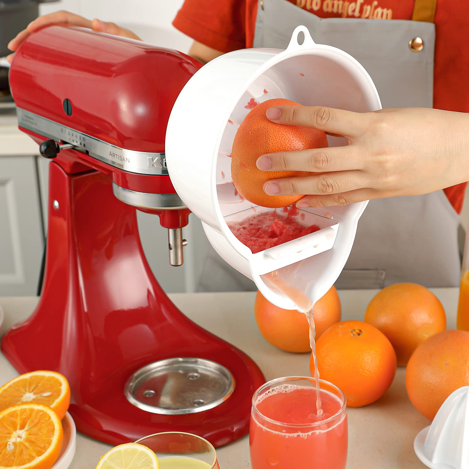 InnoMoon hanging storage buckle for compact, tidy kitchen storage