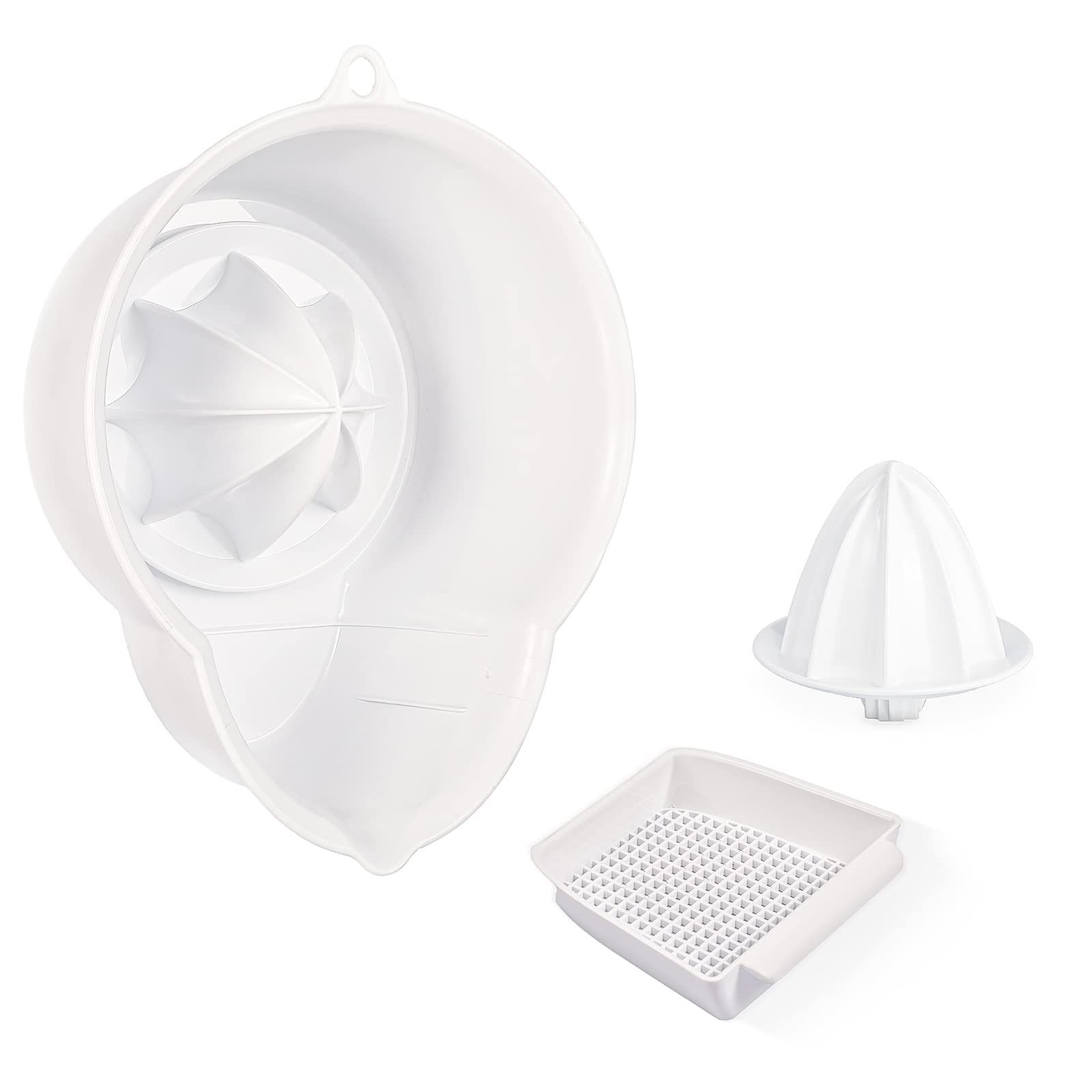 InnoMoon strainer basket detail catching seeds for smoother juice