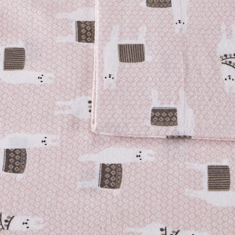 Intelligent Design flat sheet spread on bed highlighting full coverage warmth
