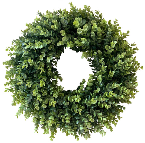IPLNTS front door wreath showing full 20-inch boxwood greenery and welcoming curb appeal