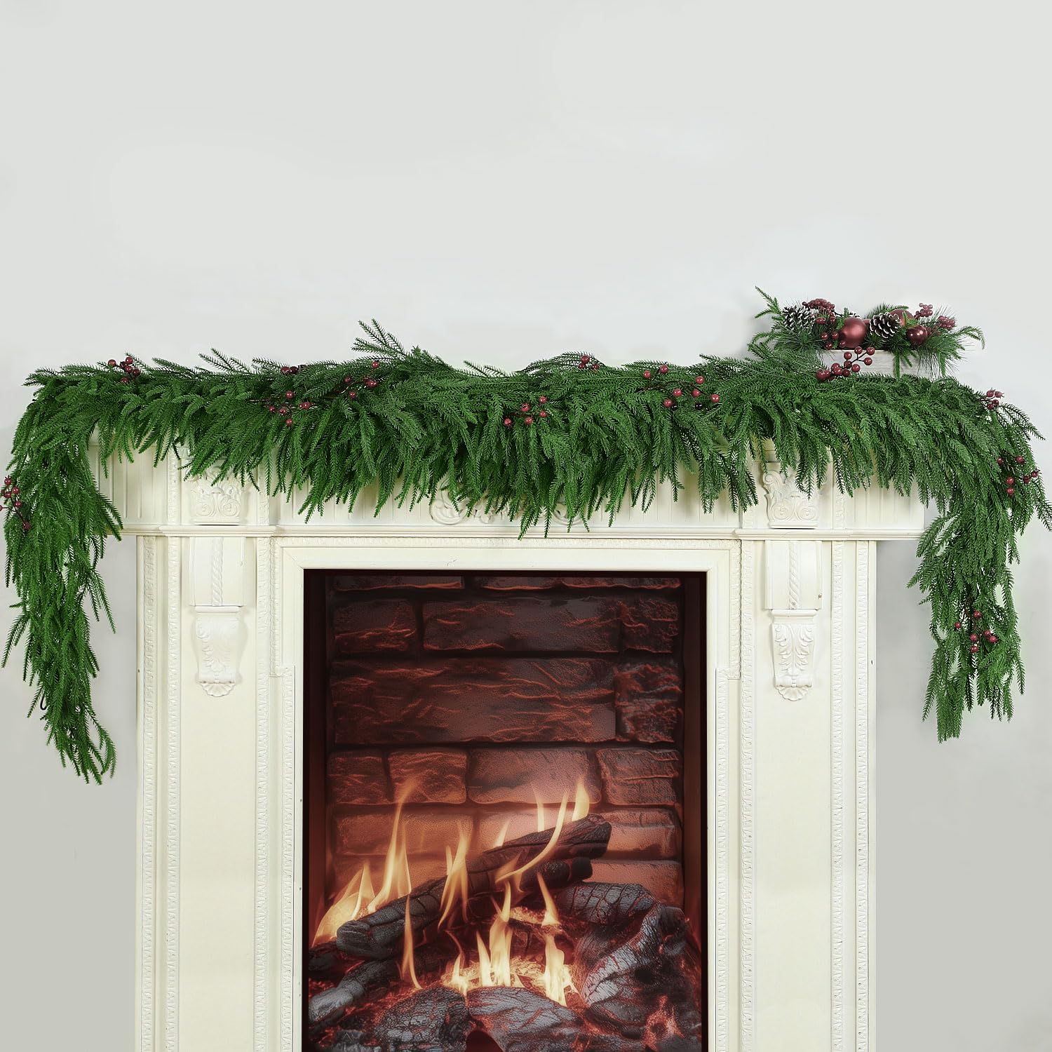 IPOOLTENG close-up of real touch pine needles highlighting natural texture and softness