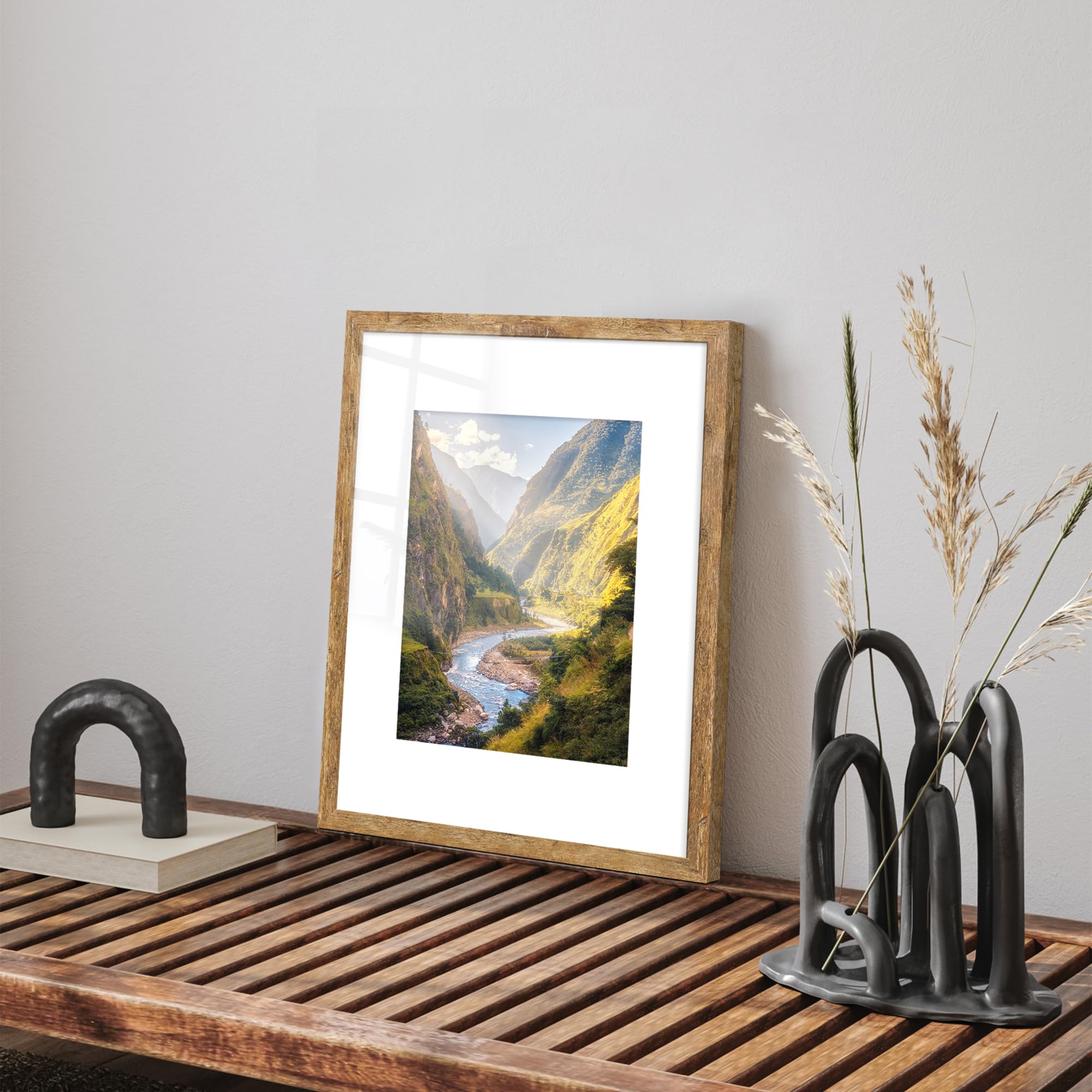 iRahmen lifestyle wall gallery display showing cohesive decor and visual impact