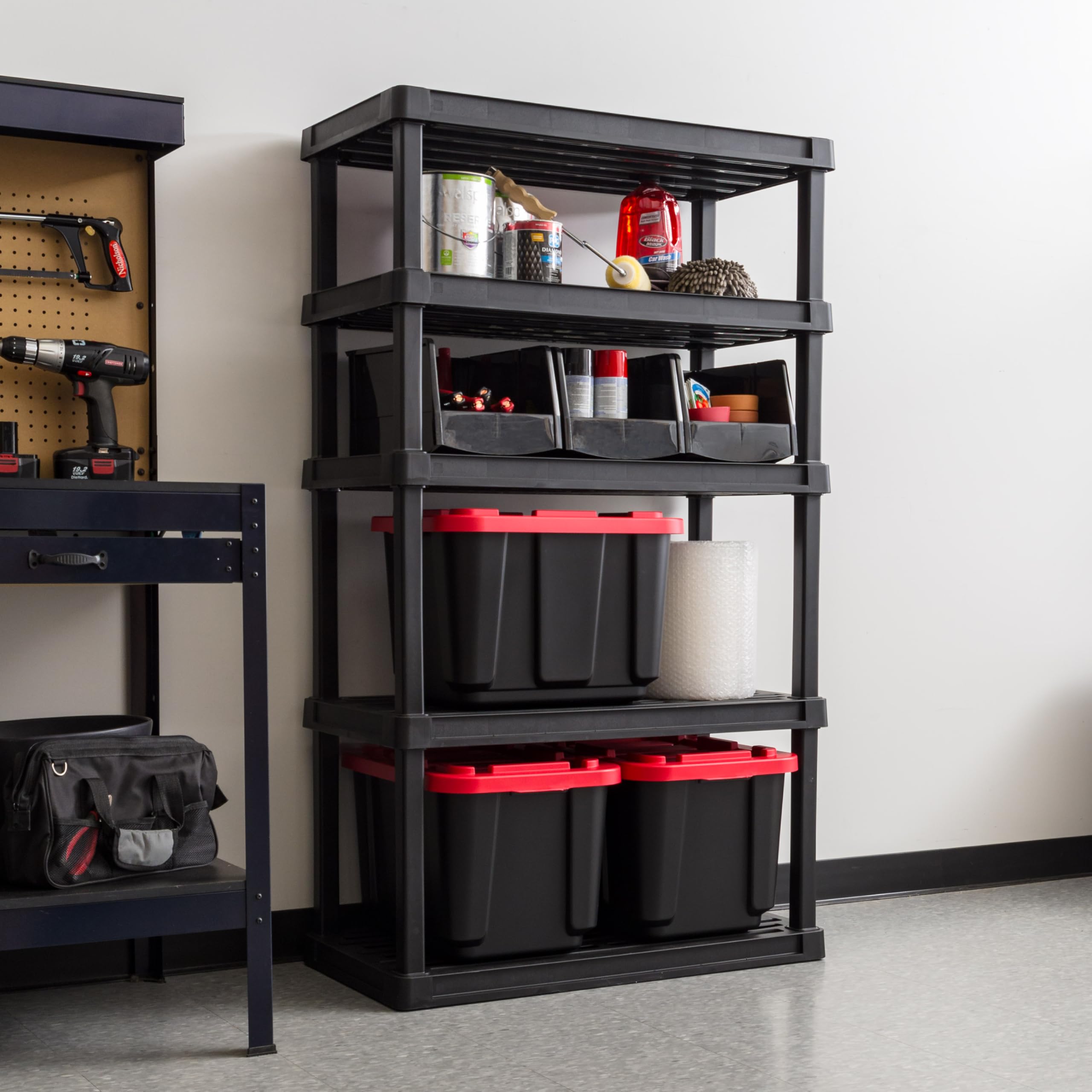 IRIS USA close-up of ventilated shelf surface highlighting airflow and spill drainage