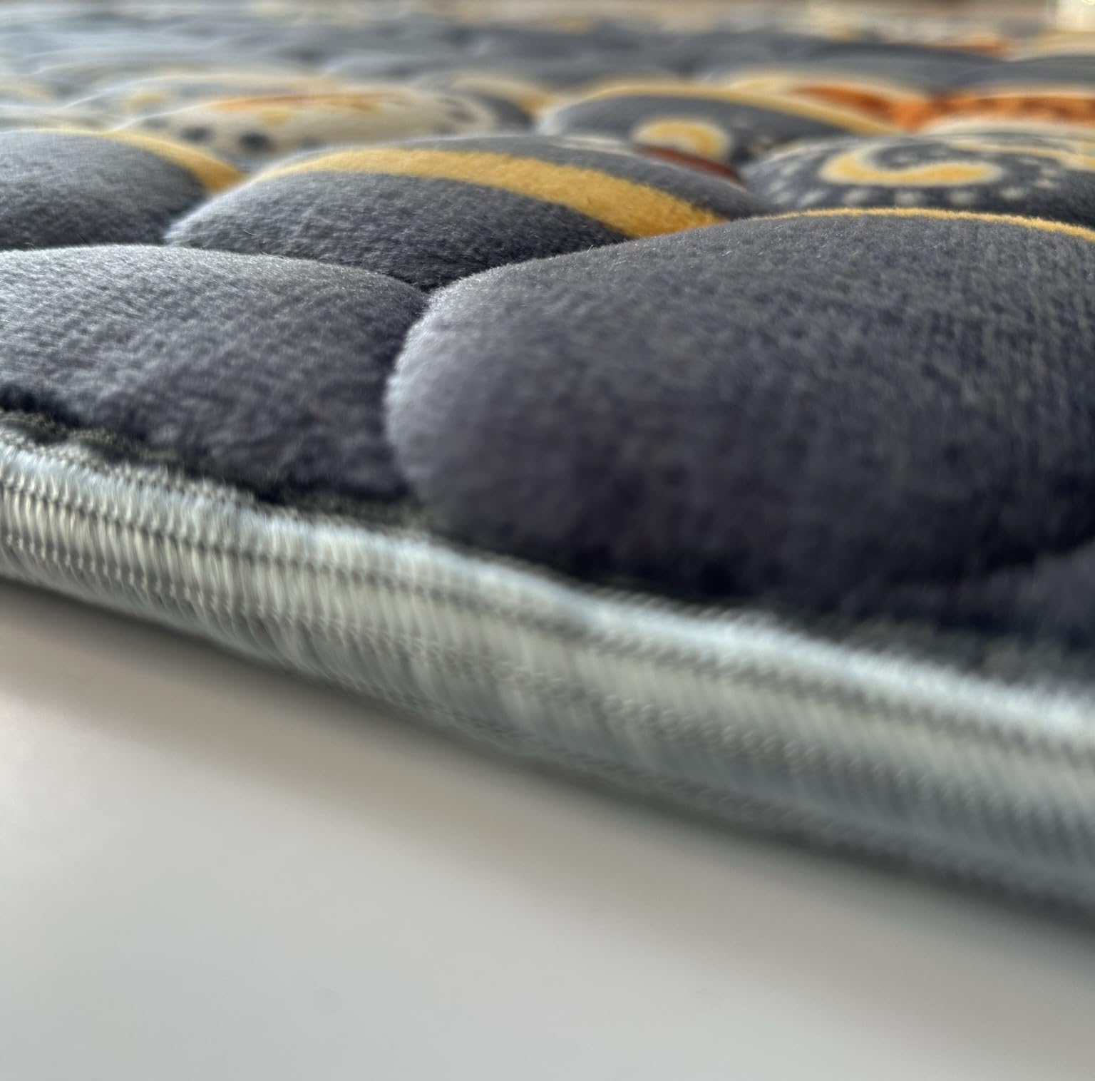 Islamika close-up of plush pile texture for soft forehead comfort