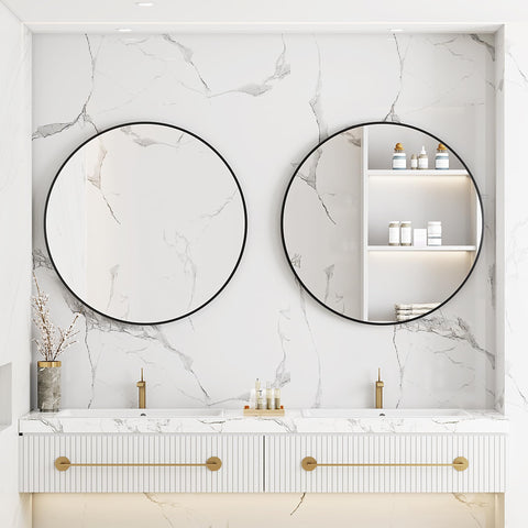 Itrue reflection detail in flat HD glass showing accurate grooming visibility