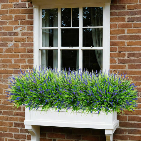 Ivydale close-up of leaf texture and gradient, lifelike realistic appearance benefit